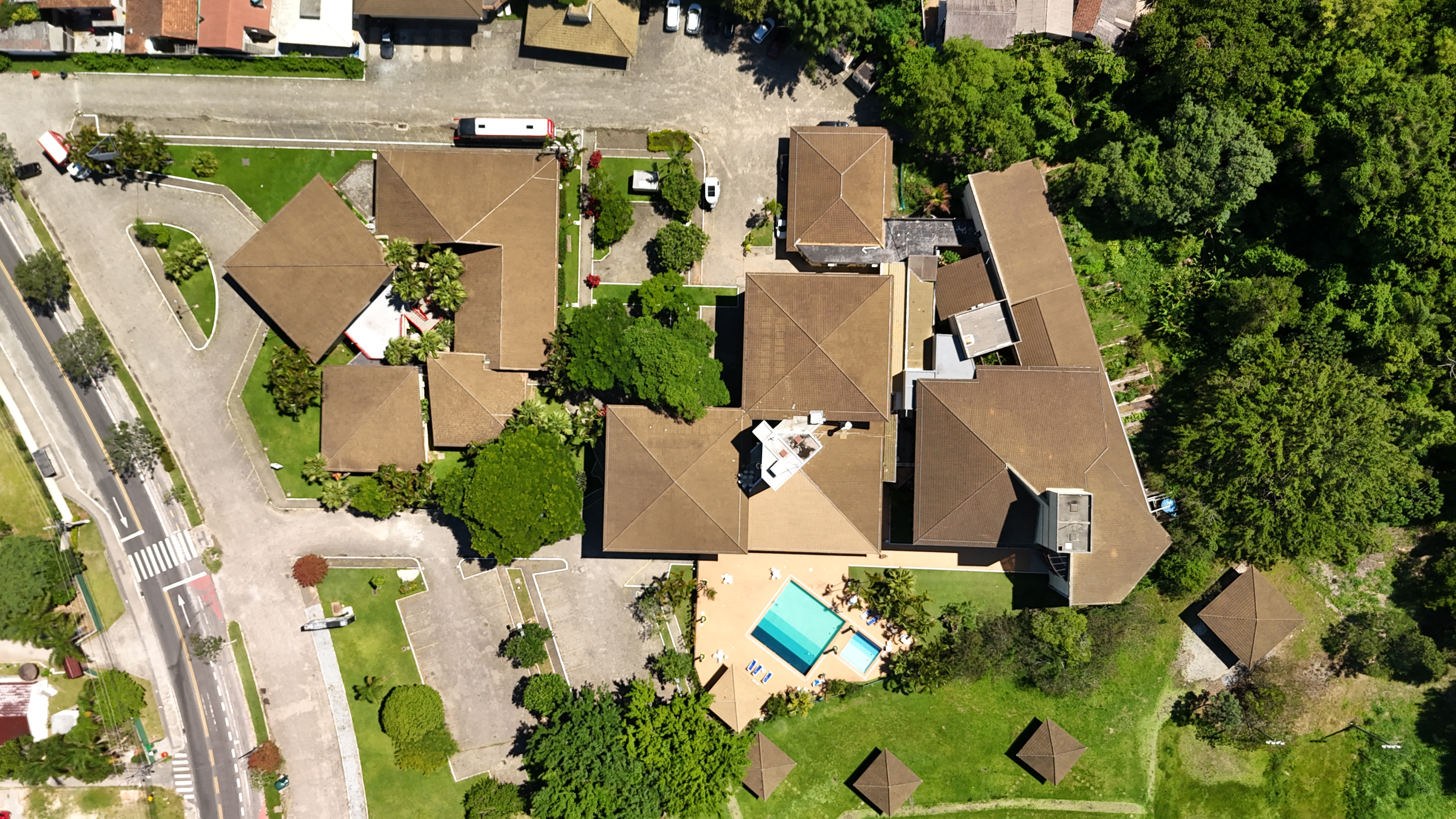 Foto aérea do hotel